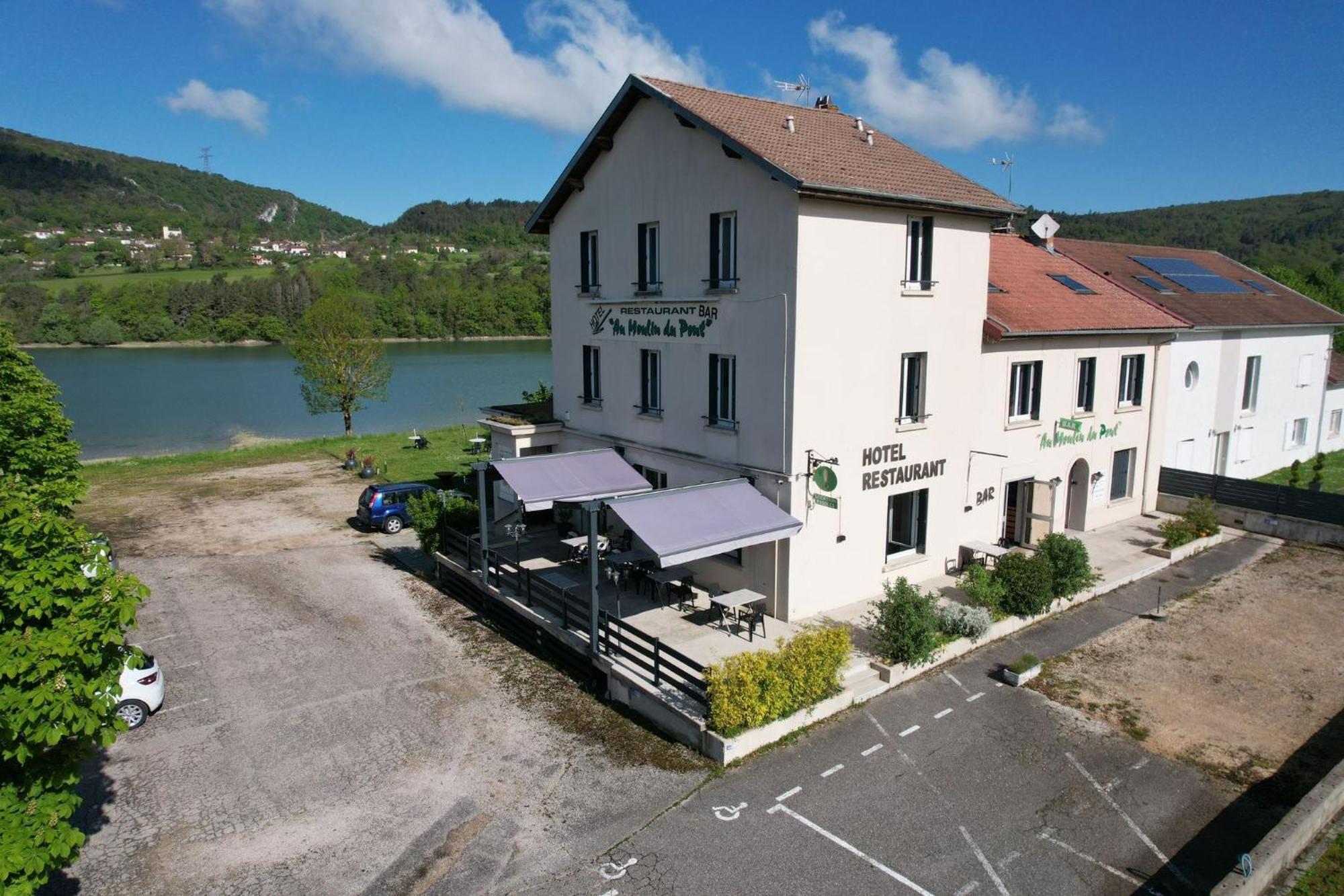Отель Au Moulin Du Pont Samognat Экстерьер фото
